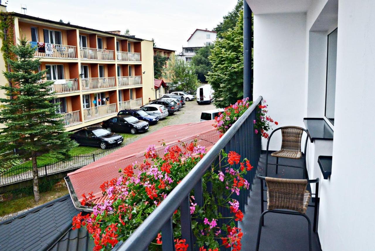 솔리나 Osrodek Wypoczynkowy Tarnica B&B 외부 사진