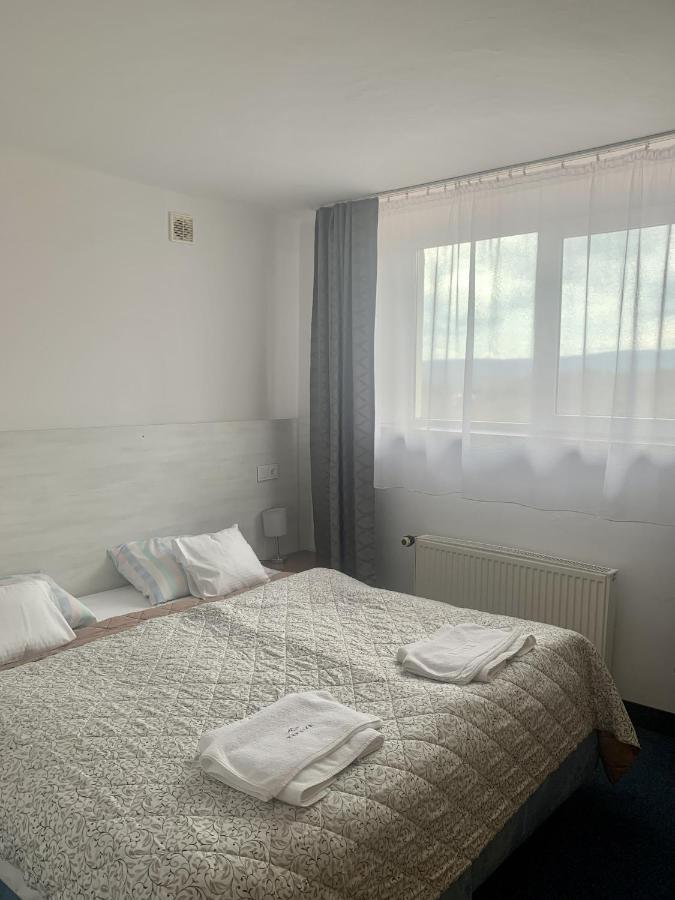솔리나 Osrodek Wypoczynkowy Tarnica B&B 외부 사진