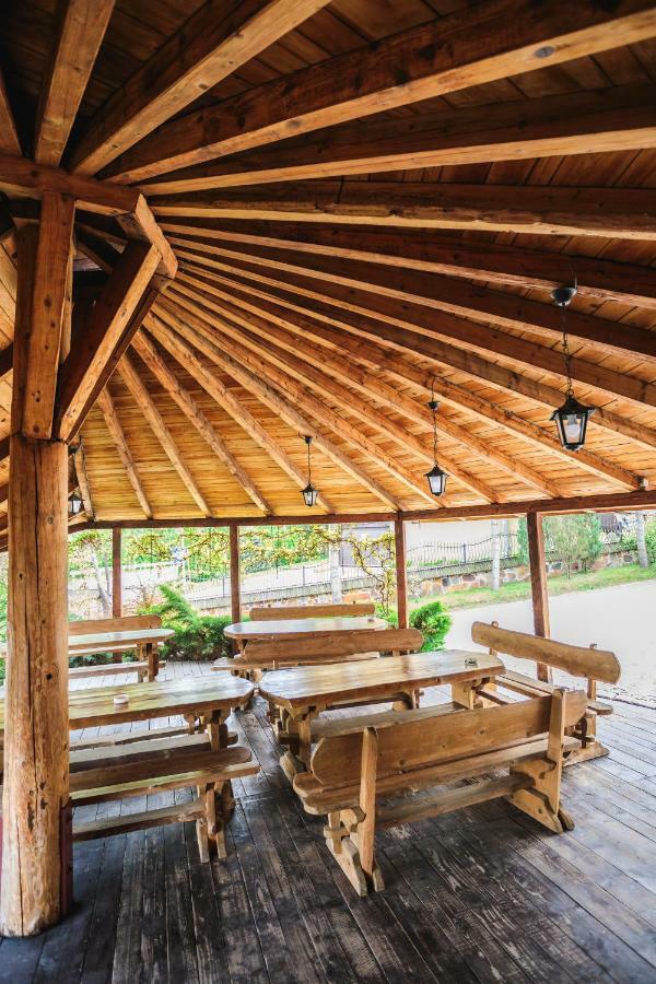 솔리나 Osrodek Wypoczynkowy Tarnica B&B 외부 사진